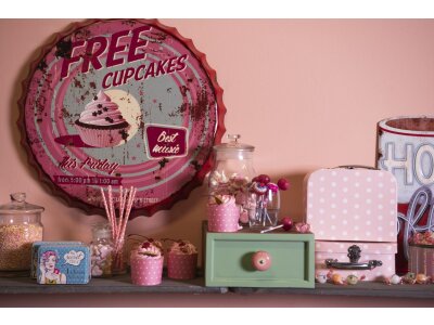 Plechové krabice a kanystry