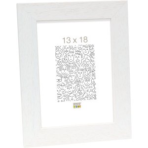 Dřevěný rám S226K 21x30 cm bílý