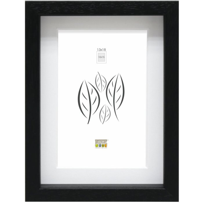 Rámeček na obraz s paspartou z černého dřeva 18,0 x24,0 cm;13,0 x18,0 cm S223K