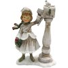 Dekorace dítě na poštovní schránce 8x4x12 cm Clayre & Eef 6PR2789