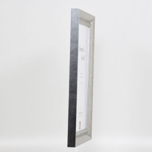 Efektní rám z masivního dřeva profil 28 stříbrný 10,5x14,8 cm akrylové sklo