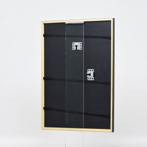 Efektní dřevěný rám profil 23 zelený 13x13 cm antireflexní sklo