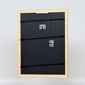 Efektní dřevěný rám profil 21 ořech hnědý 20x20 cm akrylové sklo