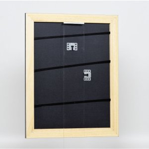 Efektní rám z masivního dřeva profil 30 černý 20x20 cm muzejní sklo
