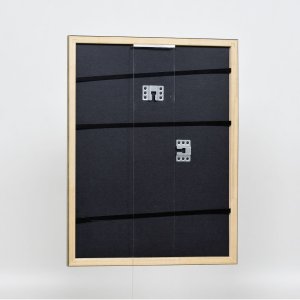 Efektní dřevěný rám profil 2070 muzejní sklo 20x20 cm zlatý