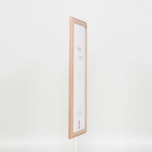 Efektní dřevěný rám profil 32 světle hnědý 20x28 cm muzejní sklo