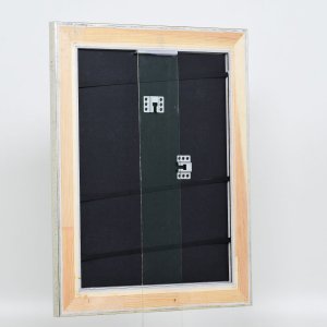 Efektní dřevěný rám profil 95 stříbrný 20x30 cm antireflexní sklo