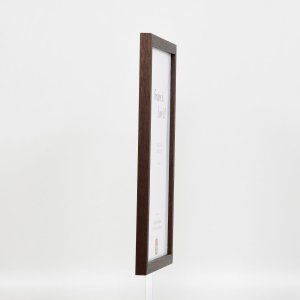 Efektní dřevěný rám profil 33 wenge 23x70 cm muzejní sklo
