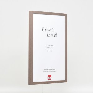Efektní dřevěný rám profil 35 hnědý 25x30 cm antireflexní sklo