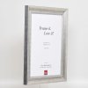Efektní rám z masivního dřeva profil 28 stříbrný 28x35 cm antireflexní sklo