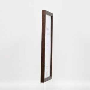 Efektní dřevěný rám profil 33 wenge 42x59,4 cm muzejní sklo