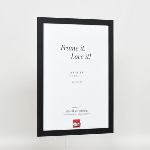 Efektní dřevěný rám profil 2210 černý 59,4x84,1 cm muzejní sklo