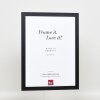 Efektní dřevěný rám profil 2210 černý 59,4x84,1 cm muzejní sklo