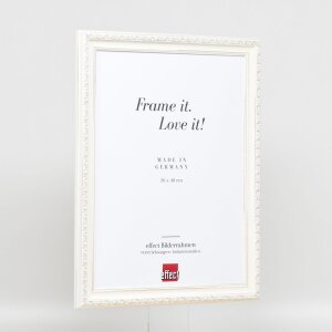 Efekt dřevěný barokní rám profil 37 bílá 59,4x84,1 cm muzejní sklo