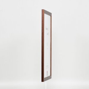 Efektní dřevěný rám profil 2210 tmavě hnědý 61x91,5 cm muzejní sklo