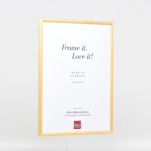 Efektní rám z masivního dřeva profil 20 zlatý 7x10 cm muzejní sklo