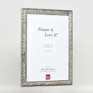 Efektní dřevěný rám profil 94 stříbrný 7x10 cm muzejní sklo