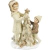 Clayre & Eef 6PR4797 Dekorace Děti s vánočním stromkem 10x5x14 cm béžová