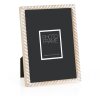Dřevěný fotorámeček ZEP Lisse 13x18 cm hnědý s drážkovanou strukturou