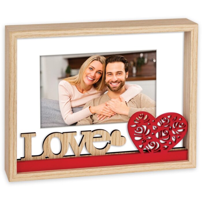 ZEP Dřevěný portrétní rám Vanessa 10x15 cm Love Hearts Red