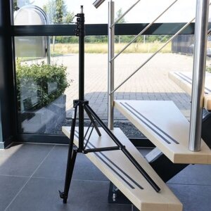 Stativ lampy Falcon Eyes s nastavitelnou nohou L-2440A-B 240 cm