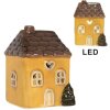 Clayre & Eef 6CE2268 Dekorativní domeček s LED 7x6x10 cm