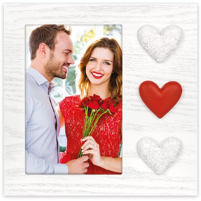 ZEP Dřevěný rámeček Adele 10x15 cm s třemi srdci