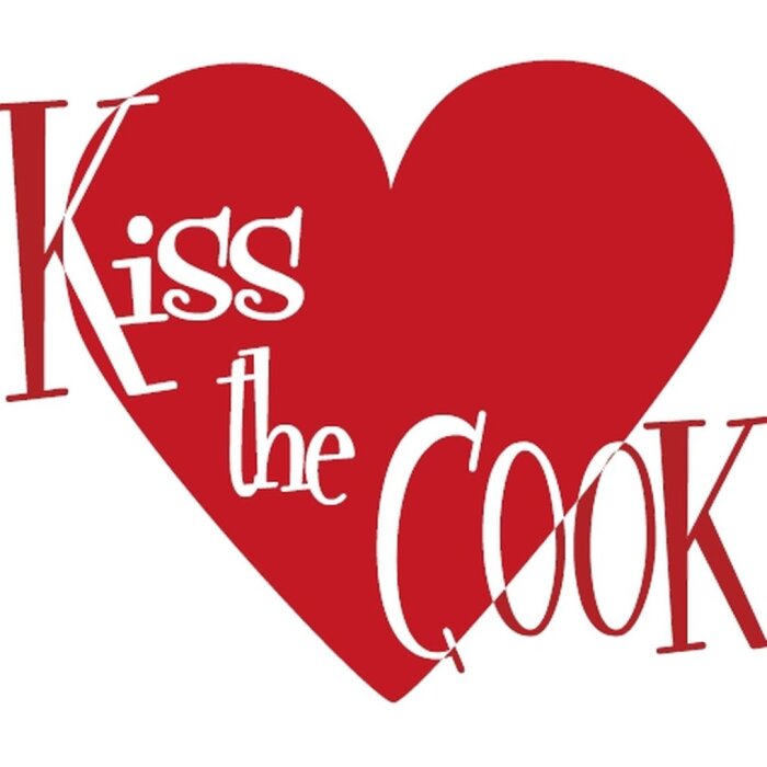 Papírové ubrousky srdce - Kiss the Cook - červené