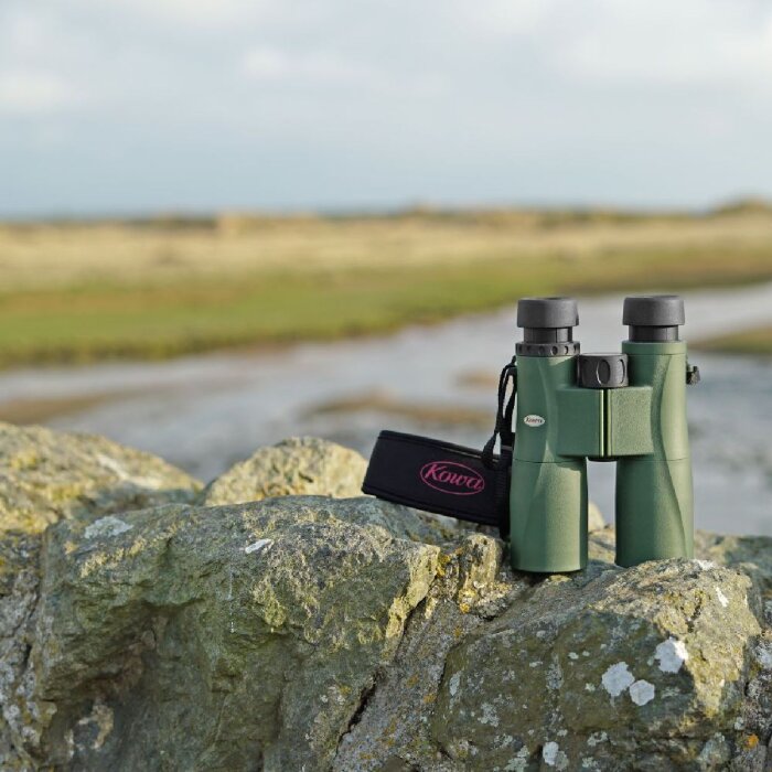 Kowa BDII 8x32 XD dalekohled, černý, lehký a odolný pro venkovní použití