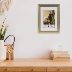 Dřevěný obrazový rám Henzo Artos 13x18 cm zlatý na výšku i na šířku