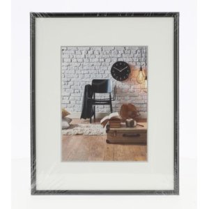 Plastový rám Sevilla 24x30 cm černý