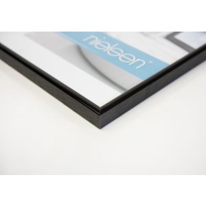 Hliníkový rám Nielsen Classic 21x29,7 cm eloxovaný černý rám na certifikáty DIN A4