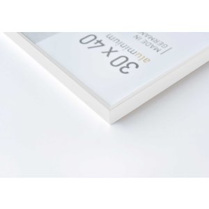 Hliníkový rám Nielsen Pixel 21x29,7 cm bílý lesklý rám na certifikáty DIN A4