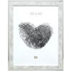 Dřevěný rám Deknudt S43RE 15x20 cm bílý - stříbrný okraj